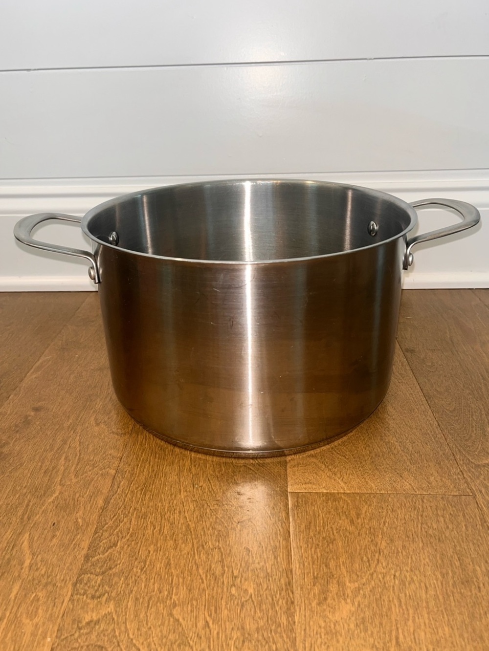 IL Molino 8 Quart Sauce / Stock Pot: Stainless Steel Double Handled: No Lid